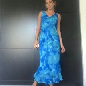 A dress to remember! Beautiful Blue!